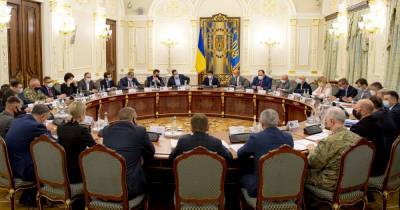 Владимир Зеленский - Владимир Путин - Петр Порошенко - Виктор Янукович - Юлия Тимошенко - Алексей Данилов - Юлий Тимошенко - Виктор Ющенко - Тарас Козак - Опасная игрушка Зеленского. Как СНБО превратился в активный политический инструмент президента - focus.ua
