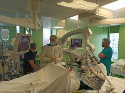 Петербургские онкологи научили иногородних коллег лечить опухоли гортани без надрезов - rosbalt.ru - Санкт-Петербург - Тверь - Вологда - Пятигорск - Курск