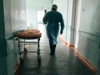 В Смоленской области от COVID-19 умерли еще 4 человека - rabochy-put.ru - Смоленская обл.