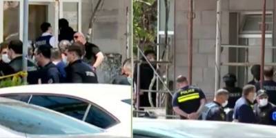 В Тбилиси в районе Авлабари в Грузии неизвестный проник в банк и взял заложника - видео - ТЕЛЕГРАФ - telegraf.com.ua - Грузия - Тбилиси