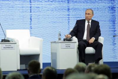 Дмитрий Песков - В Кремле рассказали, как Путин чувствует себя после вакцинации - abnews.ru - Санкт-Петербург