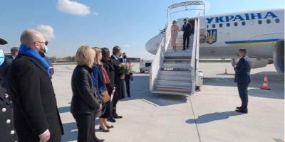 Владимир Зеленский - Ангела Меркель - Зеленский и Макрон начали переговоры в формате один на один - nv.ua - Франция