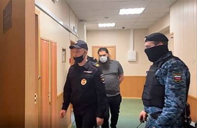 Кирилл Черкалин - Прокуратура потребовала приговорить подполковника ФСБ Черкалина к 11 годам колонии - bfm.ru