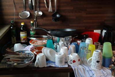 Как пользоваться посудой, не пачкая ее: идеальный трюк - 24tv.ua - Техас