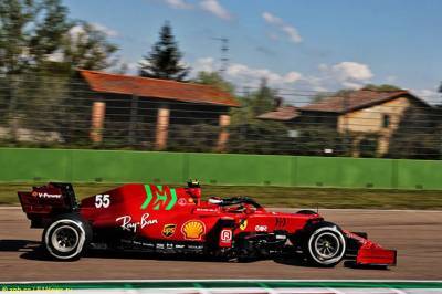 Карлос Сайнс - Шарль Леклер - Ferrari испытывает в Имоле новую версию днища - f1news.ru - Бахрейн