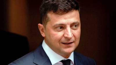 Владимир Зеленский - Ангела Меркель - Эммануэль Макрон - Зеленский и Макрон проводят встречу в Елисейском дворце в Париже - gazeta.ru - Киев - Париж