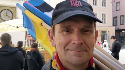 Эстонский депутат попался с электронной сигаретой в постели на онлайн-заседании - politros.com - Эстония