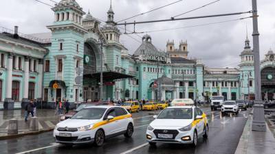 Михаил Мишустин - Роман Головченко - РФ рассчитывает восстановить сообщение с РБ до доковидных объемов - vesti.ru - Москва - Минск