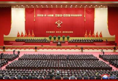 Ким Ченын - Ким Ирсен - Ким Чен Ын - В Северной Корее пышно отпраздновали день рождения Ким Ир Сена (фото, видео) - lenta.ua - КНДР - Пхеньян