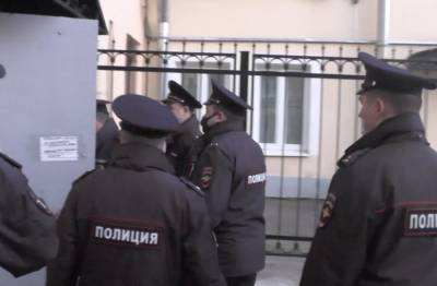 Полиция внезапно зачистила центр Петербурга от мигрантов - abnews.ru - Санкт-Петербург