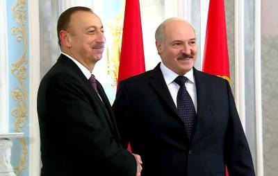 Александр Лукашенко - Ильхам Алиев - «Наводит на неприятные мысли»: Как можно расценивать визит Лукашенко в Баку - topcor.ru - Москва - Турция - Азербайджан