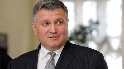 Арсен Аваков - В Украине от COVID начали вакцинировать сотрудников МВД - ru.slovoidilo.ua