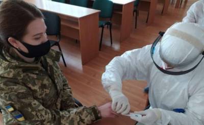 В ВСУ продолжает расти количество больных коронавирусом - lenta.ua