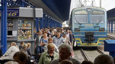 Укрзализныця запускает дополнительные поезда на майские праздники: перечень - 24tv.ua - Ужгород