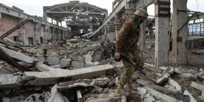 Украинский - Украинский военный получил осколочные ранения в результате обстрела боевиков на Донбассе - nv.ua - Майорск - Донбасс