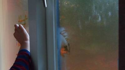 Маленькую девочку нашли под окнами жилого дома в Можайске - newinform.com - Московская обл. - Можайск