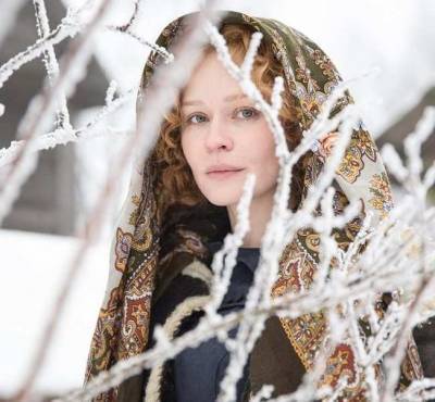 Юлия Пересильд - «Для меня есть критика – режиссёр»: Юлия Пересильд дала отпор хейтерам сериала «Угрюм-река» - actualnews.org