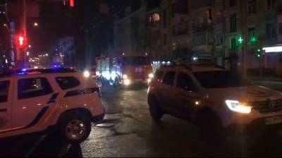 ЧП произошло в ночном клубе Киева в разгар локдауна, прибыли пожарные и полиция: кадры - politeka.net - Киев