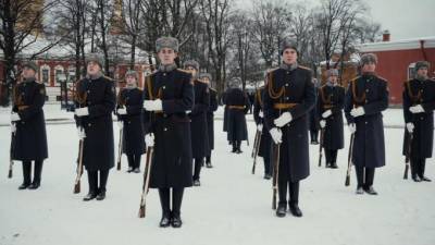 На Пискаревском кладбище прошел финал смотр-конкурса почетных караулов - piter.tv - Санкт-Петербург - Финал