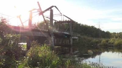 Машина упала в реку при обрушении моста в Приморье - polit.info - Приморье край