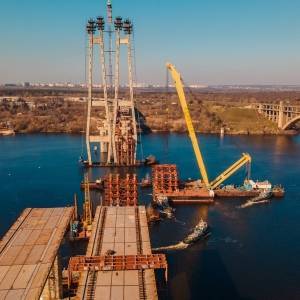 В Запорожье кран «Захарий» завершает один из этапов строительства вантового моста. Фото. Видео - reporter-ua.com - Запорожье - Строительство