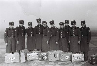 Тревожный чемоданчик советского офицера: что в нем хранилось - russian7.ru