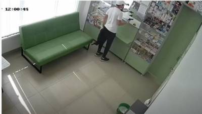 В Удмуртии задержали мужчину за разбойное нападение в аптеке - gorodglazov.com - Россия - респ. Удмуртия