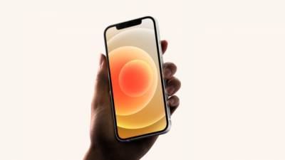 Разработчики Apple создают iPhone без кнопок - newinform.com