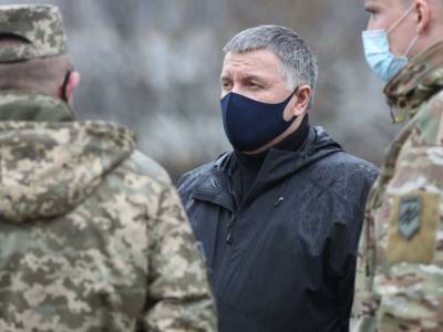 Арсен Аваков - "Это самая большая угроза с 2015 года". Аваков заверил, что Украина готова защищаться от "российского бешеного пса" - gordonua.com - Россия - Донбасс