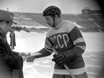Владимир Путин - Ушел из жизни победитель первого чемпионата мира по хоккею для сборной СССР - vpk-news.ru