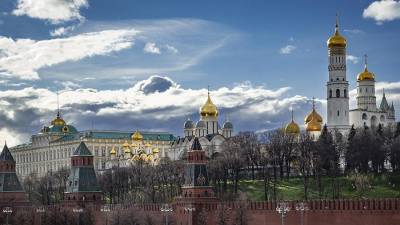 Дмитрий Песков - Андрей Бабиш - В Кремле назвали провокационной высылку российских дипломатов из Чехии - iz.ru