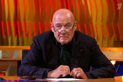 Владимир Познер - Познер считает Россию женской страной - aif.ru - Париж