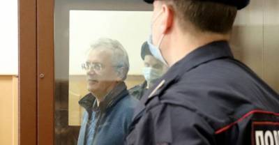 Иван Белозерцев - Борис Шпигель - Басманный суд арестовал имущество и деньги экс-губернатора Белозерцева и фармацевтического короля Шпигеля - reendex.ru - Москва - Московская обл. - Пензенская обл.