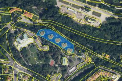 Власти Праги потребовали освободить парк от «оккупации» посольством РФ - lenta.ua - Россия - Чехия - Прага - Посольство