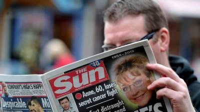 Жозеп Боррель - Энтони Блинкен - Издание The Sun перепутало флаги Украины и России (фото) - sharij.net - Англия