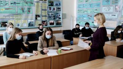 Стали известны сроки возобновления обучения по обмену для российских студентов в ЕС - iz.ru