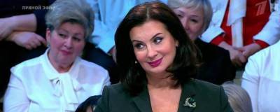 Екатерина Стриженова - Стриженова опубликовала шуточное видео про свое падение в прямом эфире - runews24.ru