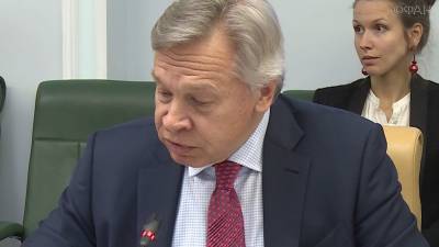 Андрей Таран - Остин Ллойд - Пушков посоветовал Киеву не полагаться на США в операции против Донбасса - riafan.ru - Москва - Киев