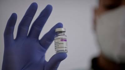 Энтони Фаучи - Фаучи считает, что США не нужна вакцина AstraZeneca - gazeta.ru