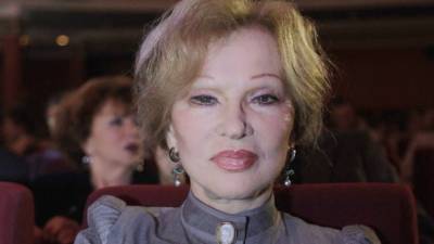 Людмила Гурченко - «Целоваться и в кусты»: подруга рассказала о романе Гурченко с актером Дедовичем - 5-tv.ru