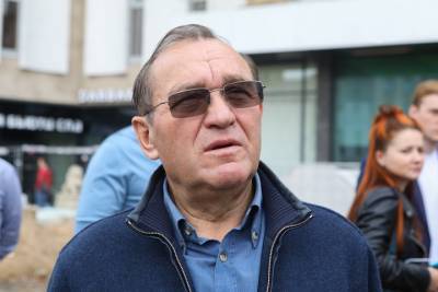 Петр Бирюков - Московские дороги промоют в субботу с шампунем после зимы - vm.ru - Москва