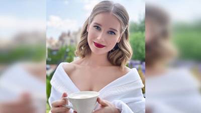 Кристина Асмус - Гарик Харламов - "На Гарика похожа": фото Асмус без макияжа и одежды поразило россиян - nation-news.ru