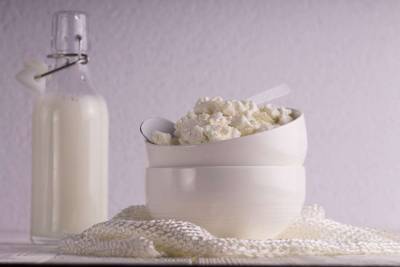Диетологи развеяли мифы о пользе молока и творога - lenta.ua