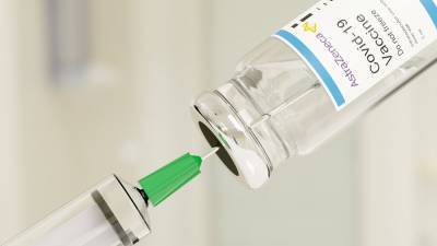 В Британии выявили 30 случаев тромбоза после вакцины AstraZeneca - m24.ru - Англия - Швеция