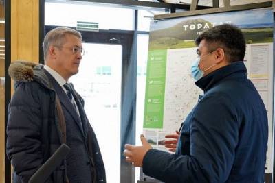 Радий Хабиров - Радий Хабиров осмотрел визит-центр геопарка «Торатау» - ufa.mk.ru - Башкирия - район Ишимбайский