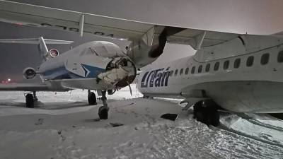 Два пассажирских самолета столкнулись в Сургуте - newinform.com - Сургут