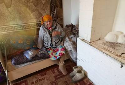 В Кунашаке возбудили дело по затопленному дому, где живут 92-летняя бабушка и внук-инвалид - znak.com - Челябинская обл. - район Кунашакский