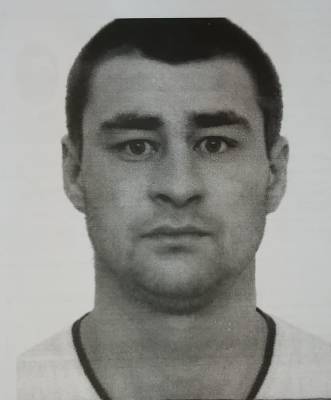 Валерий Горелых - В Екатеринбурге разыскивают водителя, устроившего ДТП с пострадавшим - znak.com - Екатеринбург - Свердловская обл.
