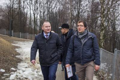 Алексей Спасский - Врио главы Красногорска Алексей Спасский обсудил с активистами планы по благоустройству Братцевского парка - runews24.ru - Красногорск