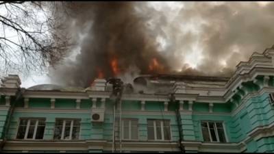 Благовещенских медиков наградят за проведенную во время пожара операцию. - riafan.ru